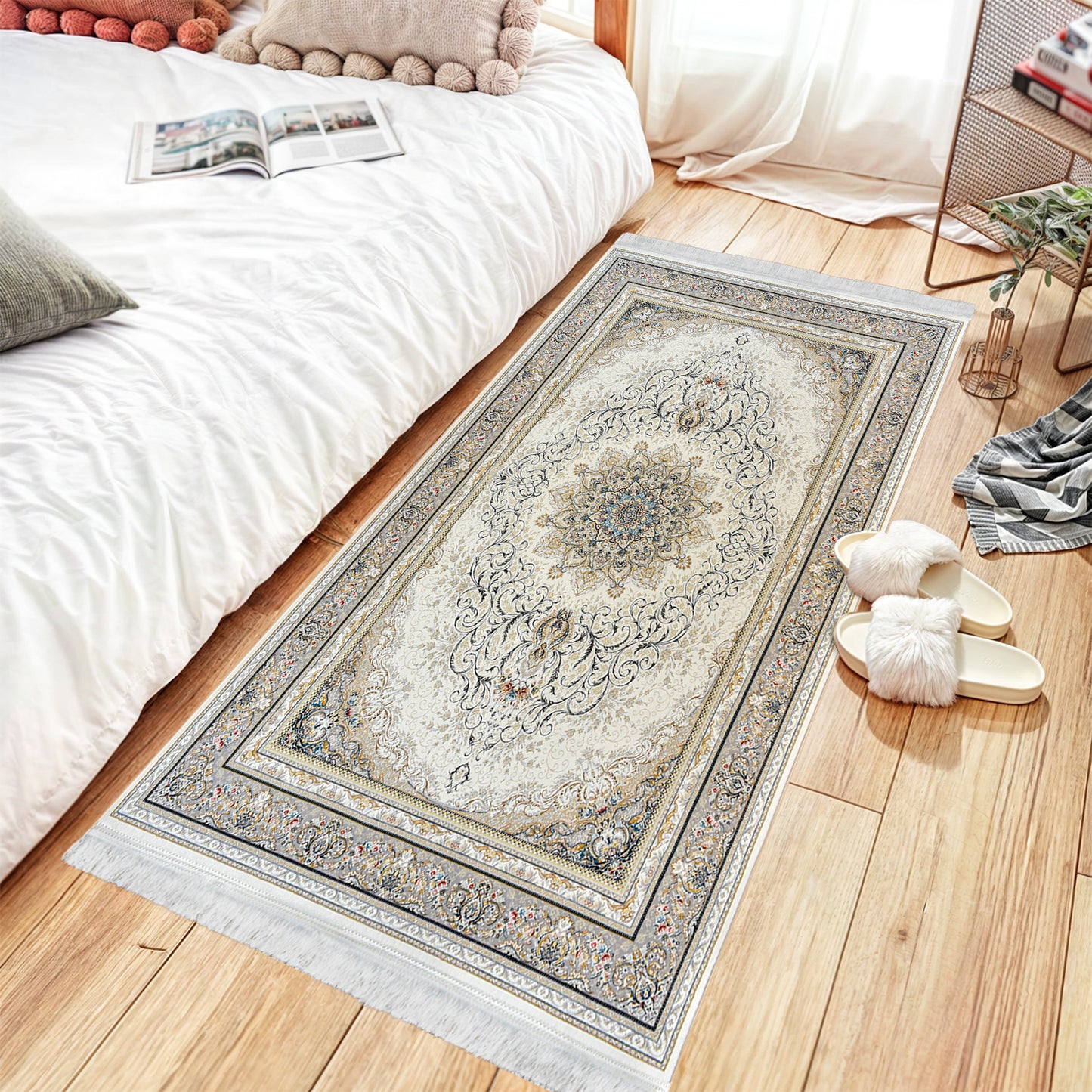 Delvin White - Classic Iranian Runner - Art World Gallery