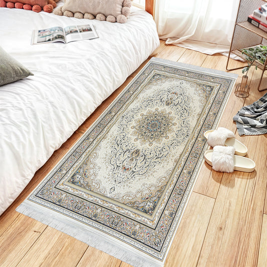 Delvin White - Classic Iranian Runner - Art World Gallery